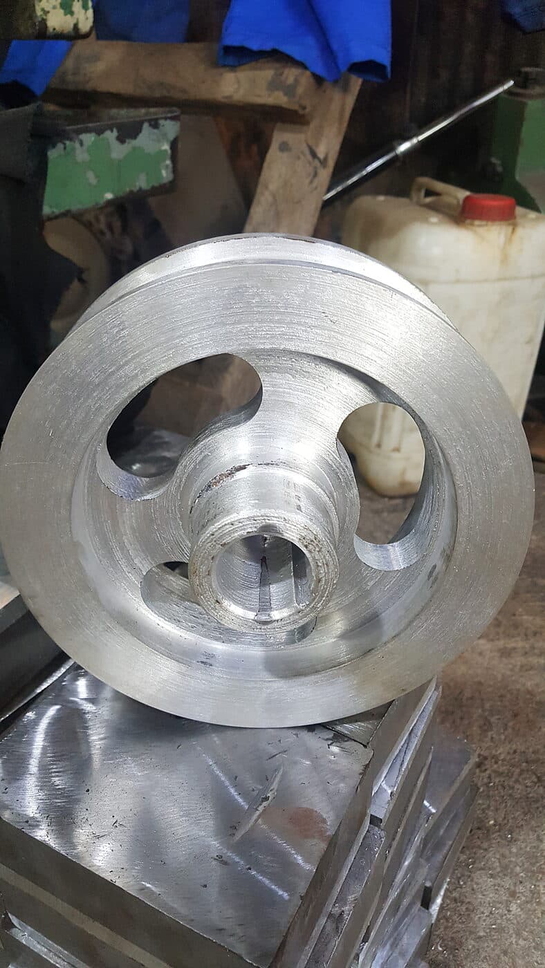 Poulie plate en aluminium — vue de face